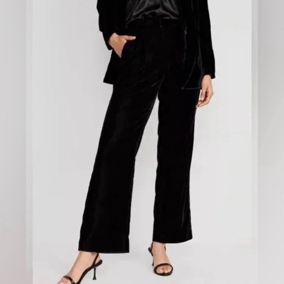 Old Navy Pants - NWT Old Navy Velvet Taylor Wide Leg Trousers Pant Medium Black